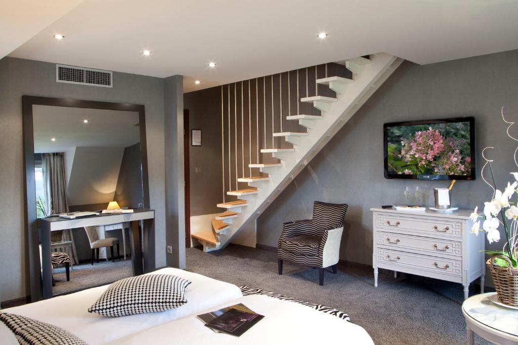 Logis Hotel Le Parc & Spa Saint-Hippolyte  Room photo