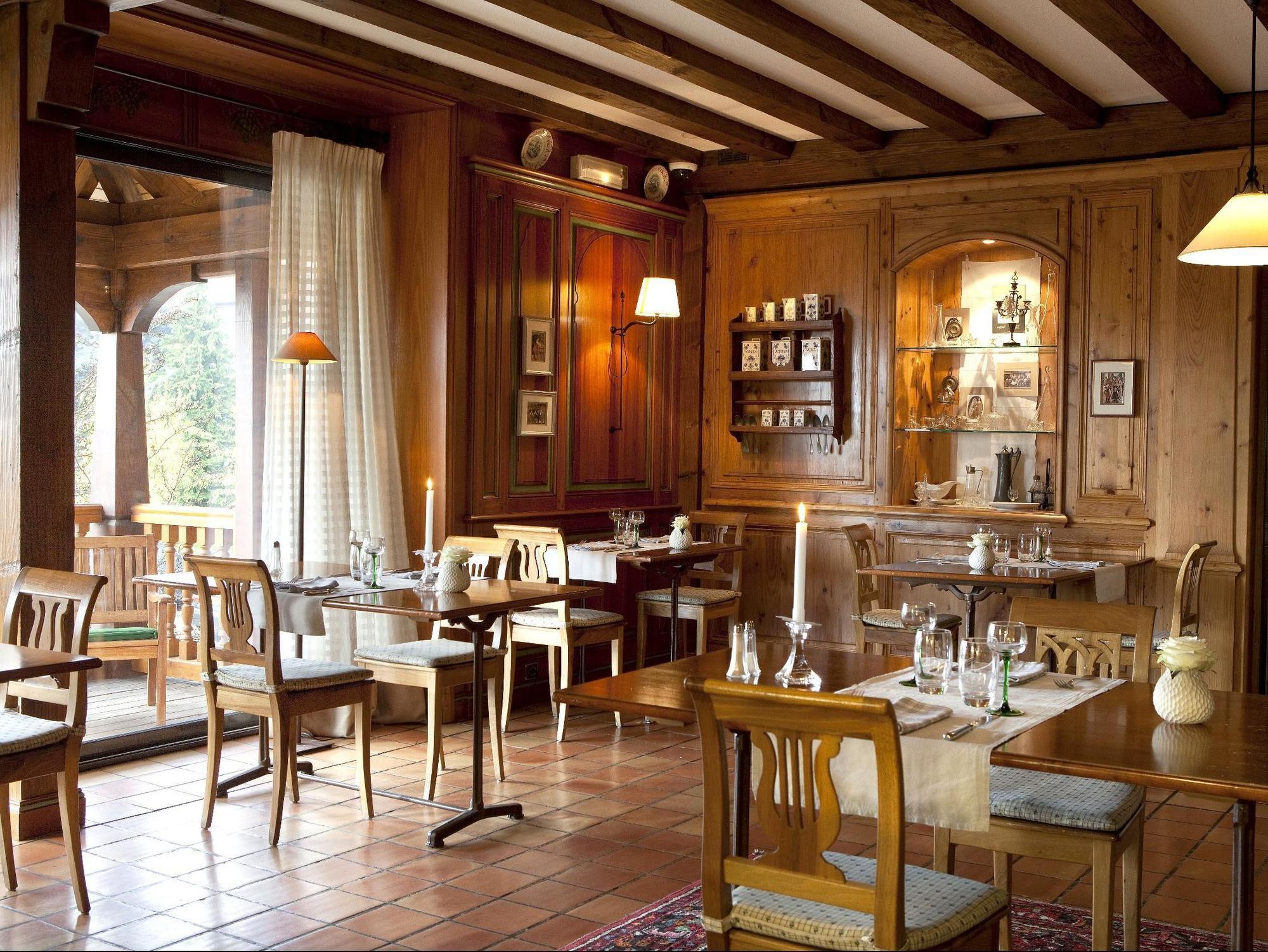 Logis Hotel Le Parc & Spa Saint-Hippolyte  Exterior photo
